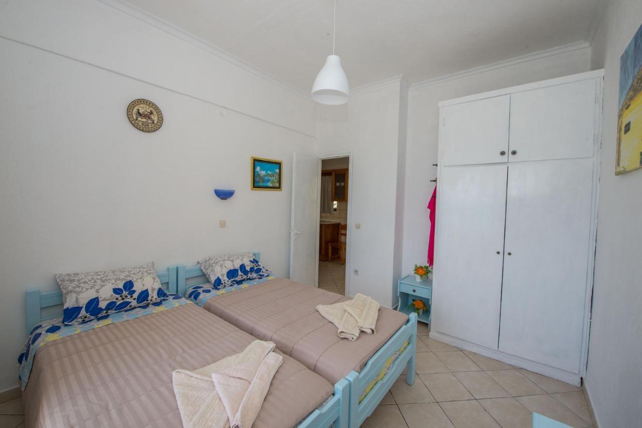Spiros And Polyxeni Apartments Afionas Luaran gambar
