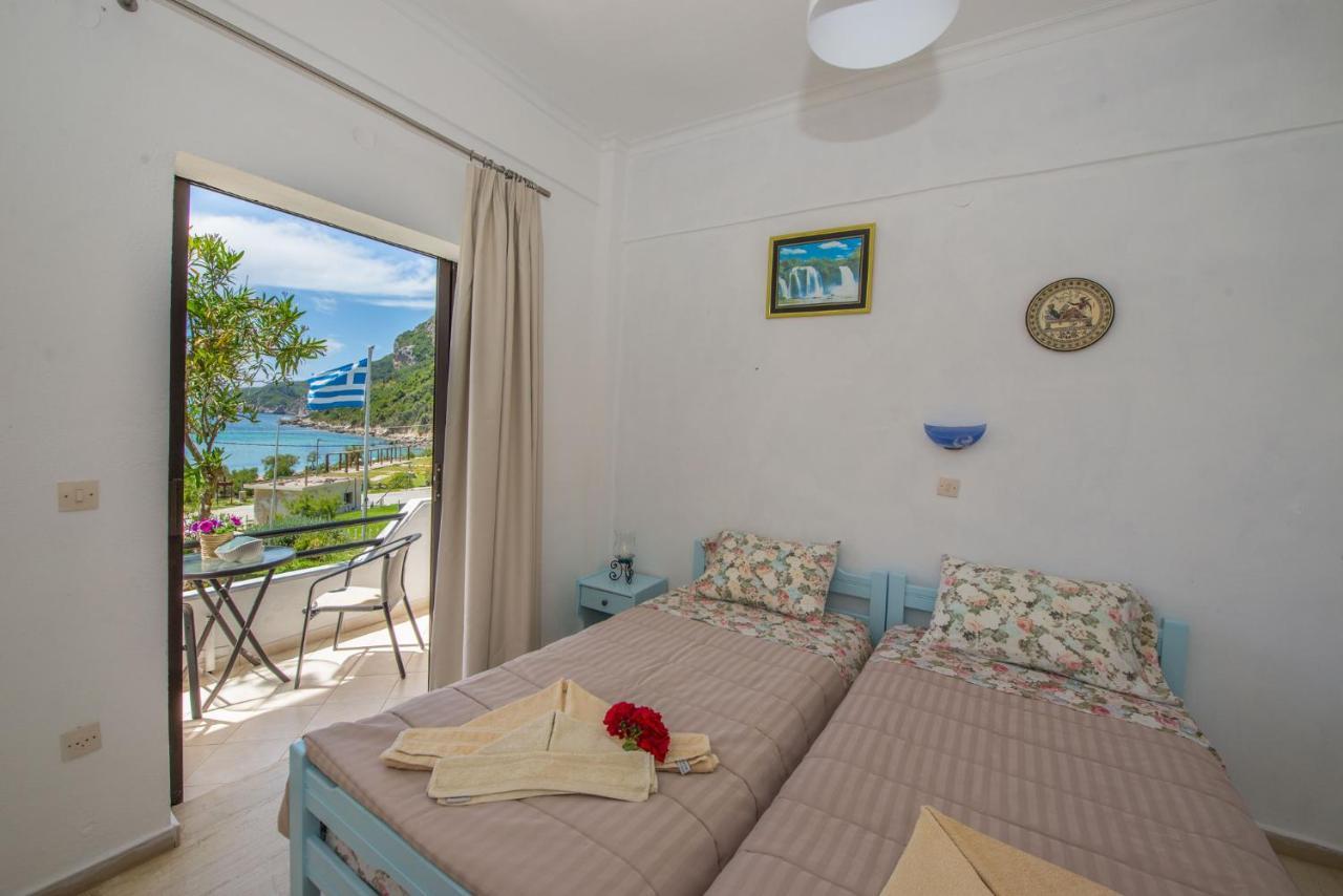 Spiros And Polyxeni Apartments Afionas Luaran gambar