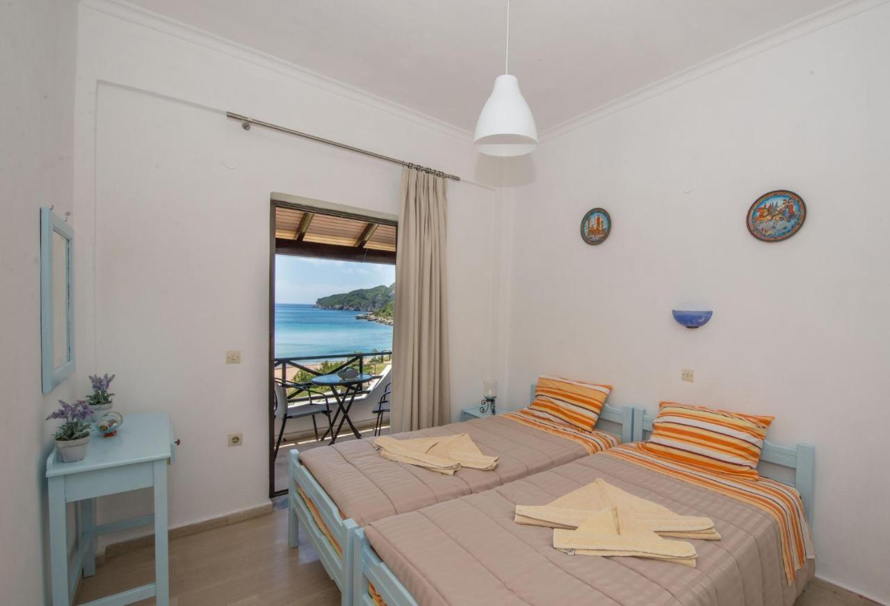 Spiros And Polyxeni Apartments Afionas Luaran gambar